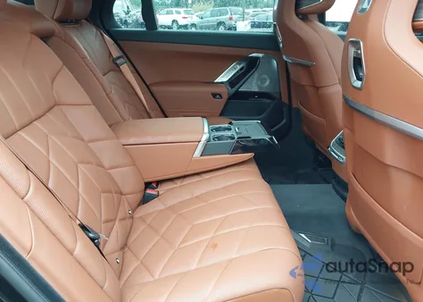 2024 BMW 760 I xDrive z USA, uszkodzony, nr VIN WBA33EJ02RCT04455